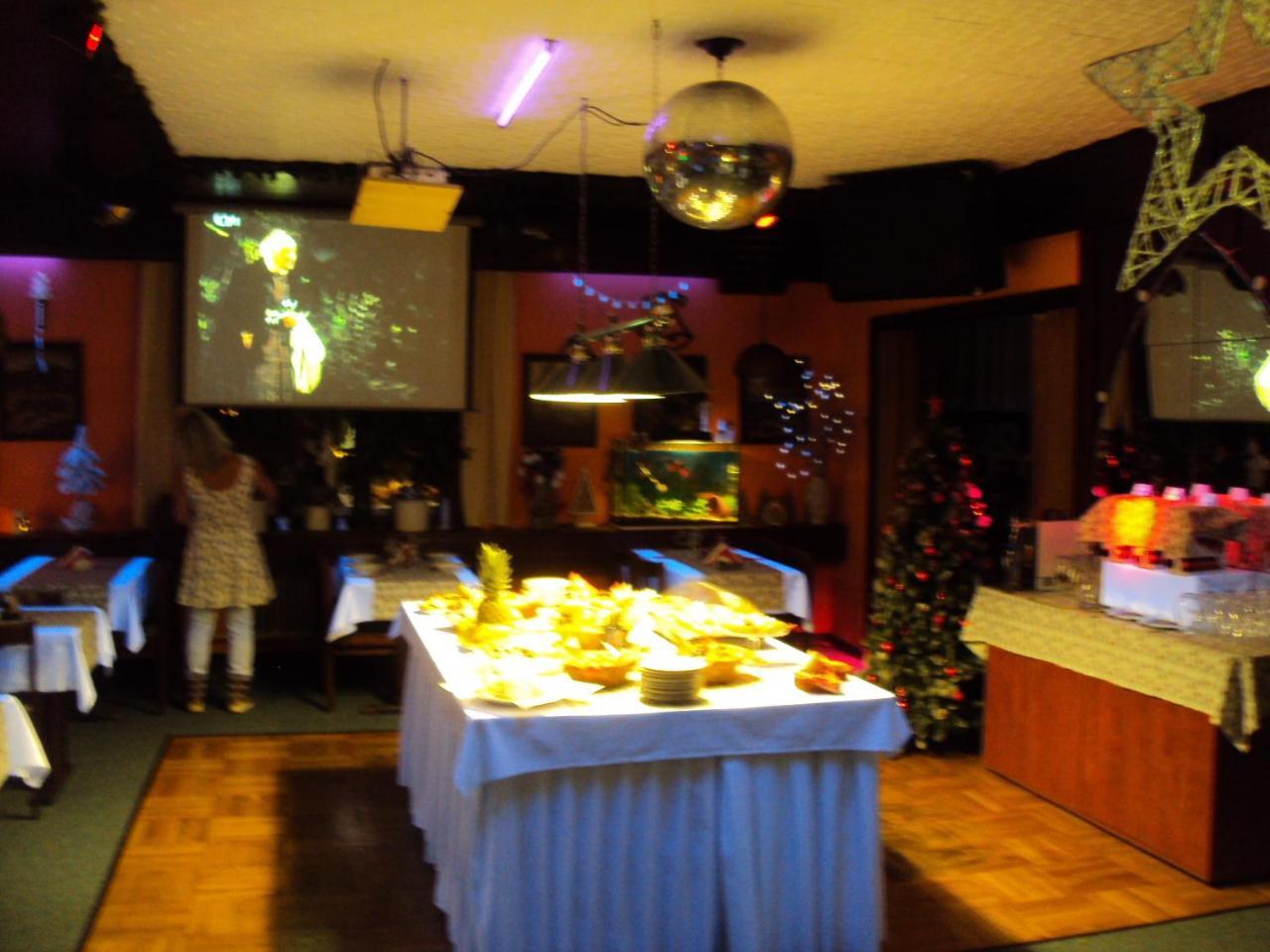 Hotel Zatisi 잔스케라즈네 외부 사진